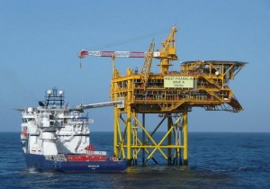 Total West Franklin WHP with a Walk 2 Work (W2W) Vessel Alongside During Commissioning (Credit: Unknown via Babcock International)